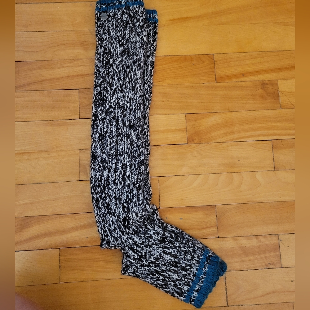LOLE leg warmers